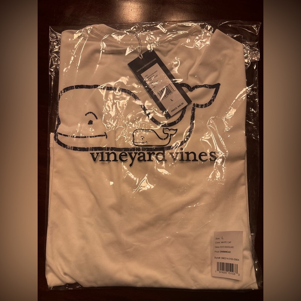 NWT Vineyard Vines Long Sleeve Swim Shirt